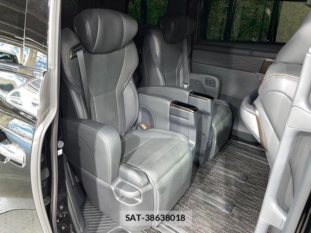 Toyota ALPHARD 2023-11 8330292-8