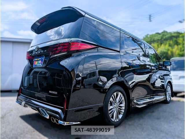 Toyota ALPHARD 2025-01 8330327-1