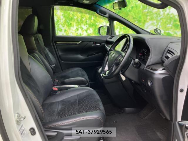 Toyota ALPHARD 2016-09 8330527-4