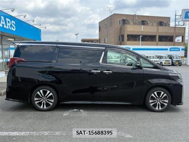 Toyota ALPHARD 2023-03 8330553-1