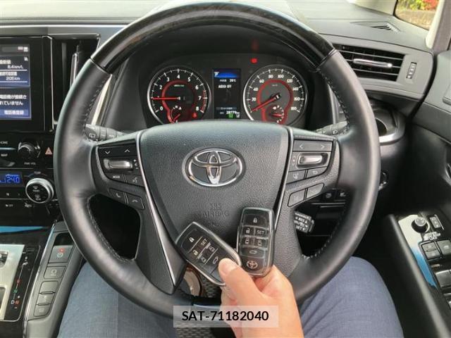 Toyota ALPHARD 2023-02 8330606-10