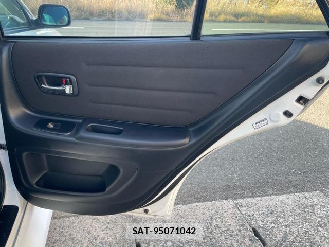 Toyota ALTEZZA 2000-09 8330662-19