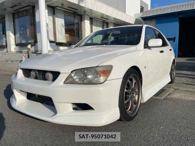 Toyota ALTEZZA 2000-09 8330662-6