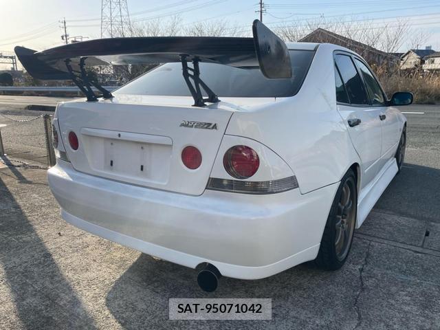 Toyota ALTEZZA 2000-09 8330662-7