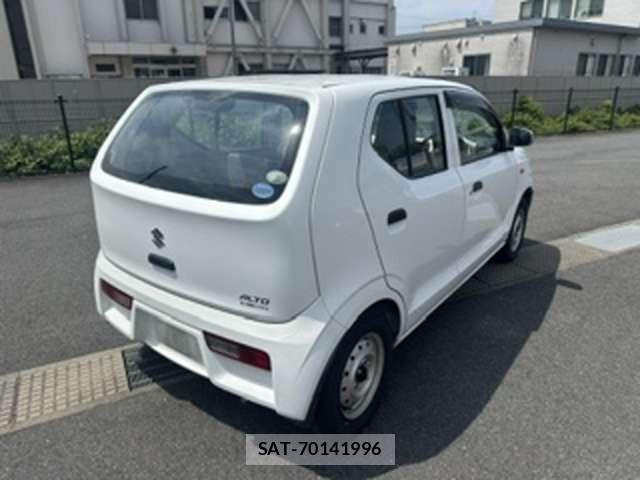 Suzuki ALTO 2017-04 8328002-1