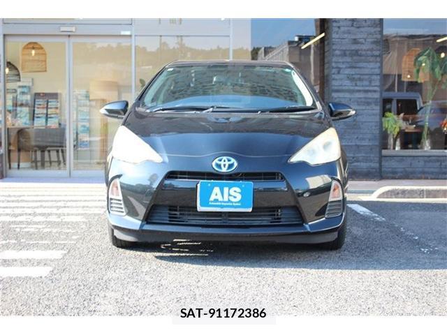 Toyota AQUA 2013-12 8327759-1