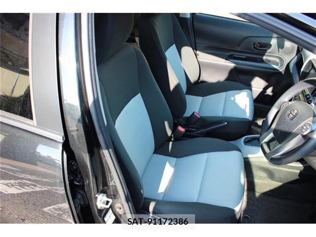 Toyota AQUA 2013-12 8327759-13