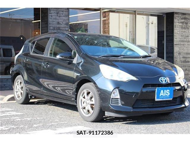 Toyota AQUA 2013-12 8327759-2