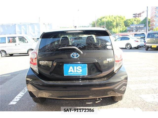 Toyota AQUA 2013-12 8327759-7