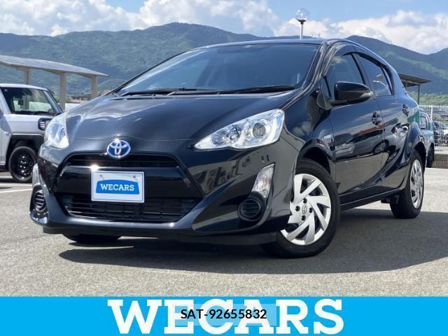 Toyota AQUA 2015-07 8327893-0
