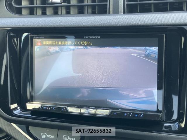 Toyota AQUA 2015-07 8327893-11
