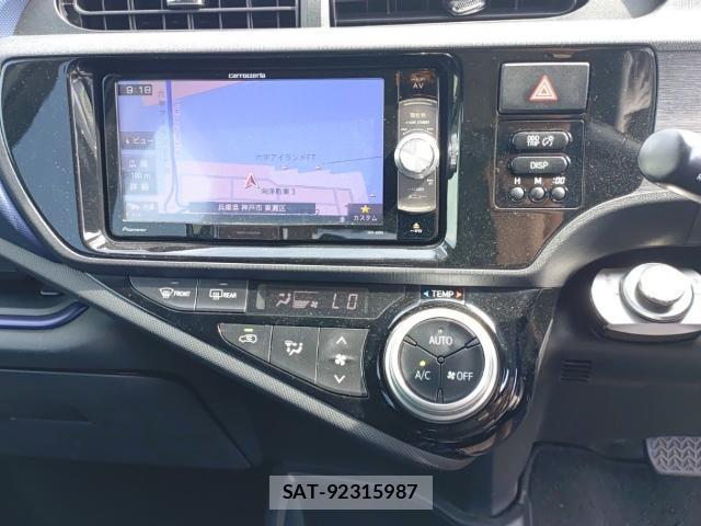 Toyota AQUA 2015-07 8328344-10