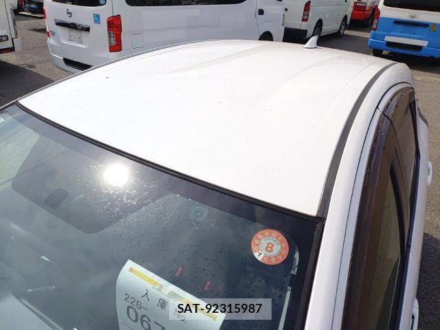 Toyota AQUA 2015-07 8328344-6