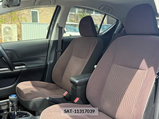 Toyota AQUA 2015-11 8328376-12
