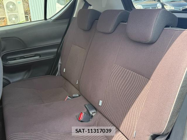 Toyota AQUA 2015-11 8328376-13