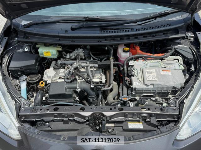 Toyota AQUA 2015-11 8328376-16