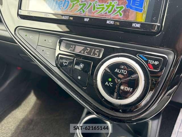 Toyota AQUA 2019-08 8328741-1