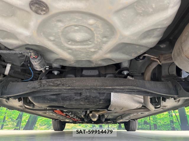 Toyota AQUA 2023-07 8328873-18