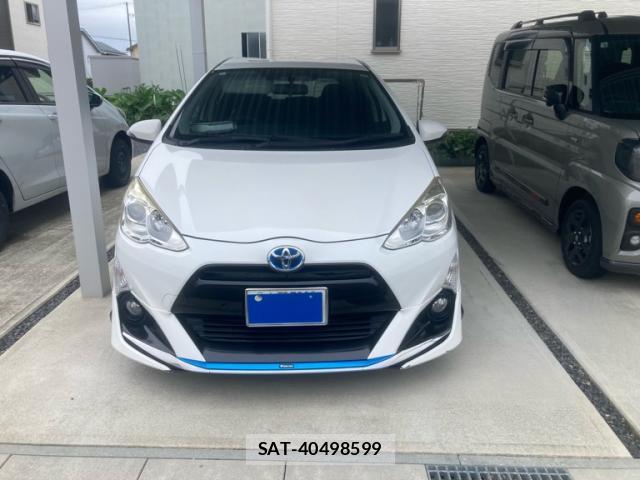 Toyota AQUA 2015-09 8328914-2