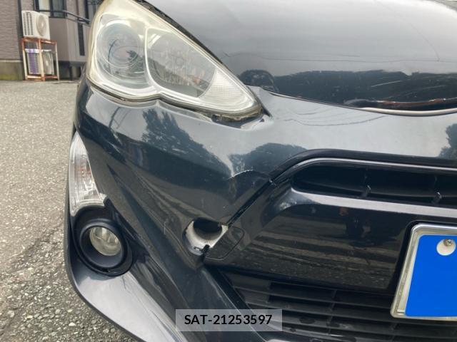 Toyota AQUA 2016-02 8328929-2
