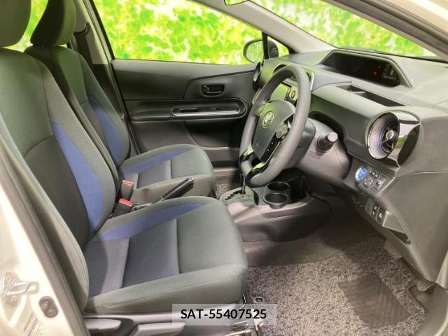 Toyota AQUA 2017-10 8329004-3