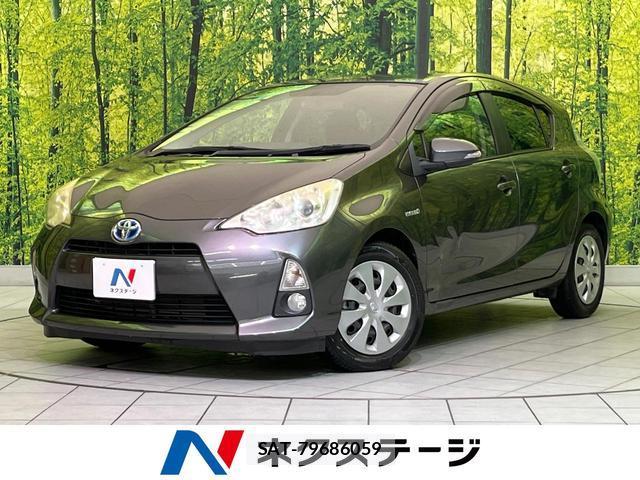 Toyota AQUA 2013-10 8329162-0