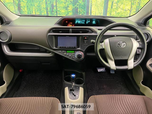 Toyota AQUA 2013-10 8329162-1