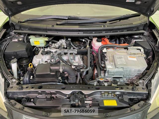Toyota AQUA 2013-10 8329162-17