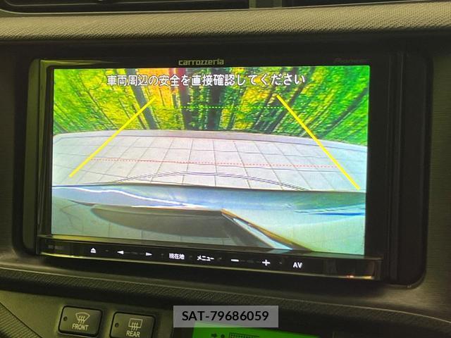 Toyota AQUA 2013-10 8329162-3