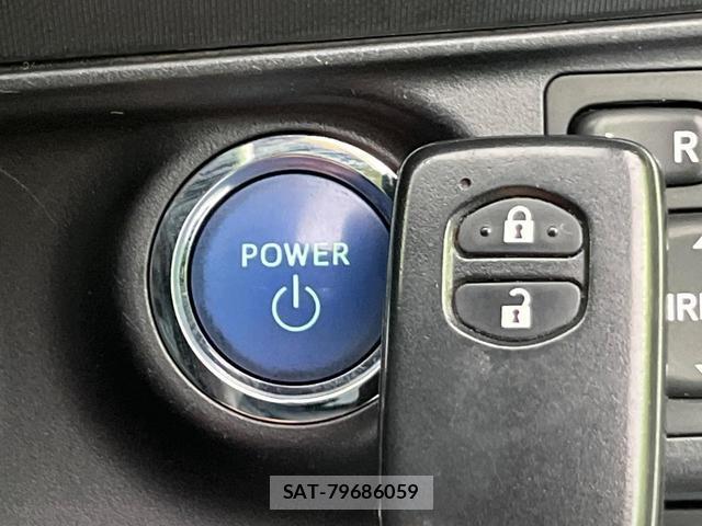 Toyota AQUA 2013-10 8329162-6