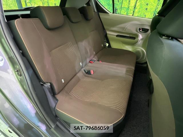 Toyota AQUA 2013-10 8329162-8