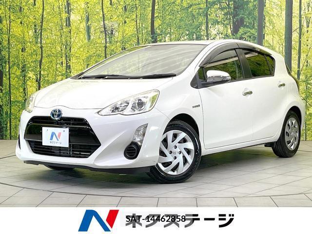 Toyota AQUA 2015-08 8329468-0