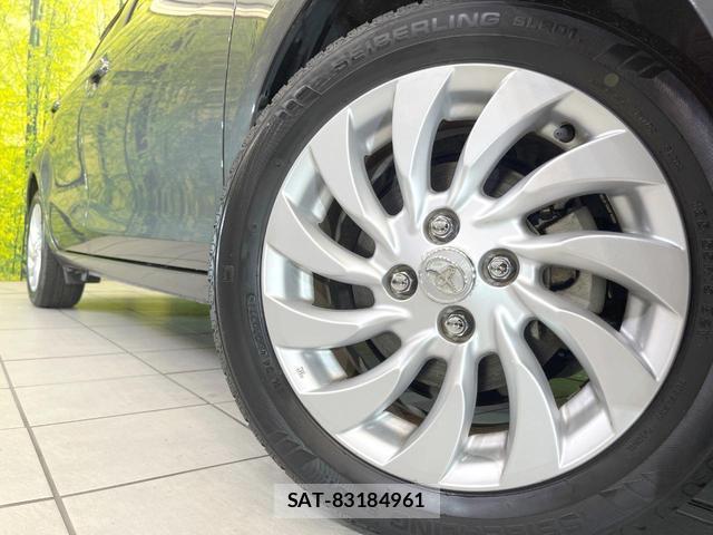 Toyota AQUA 2013-11 8329479-11