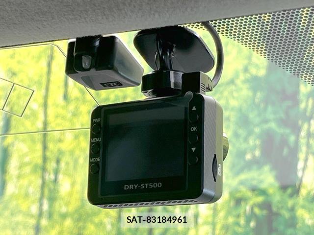 Toyota AQUA 2013-11 8329479-4