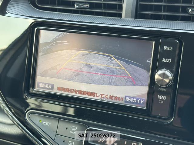 Toyota AQUA 2017-07 8329720-9