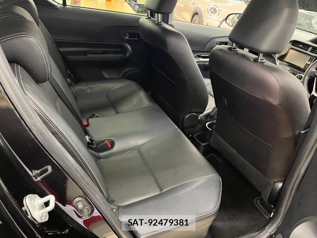 Toyota AQUA 2017-09 8329907-4