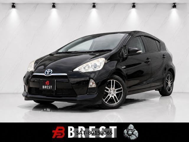 Toyota AQUA 2013-09 8329947-0