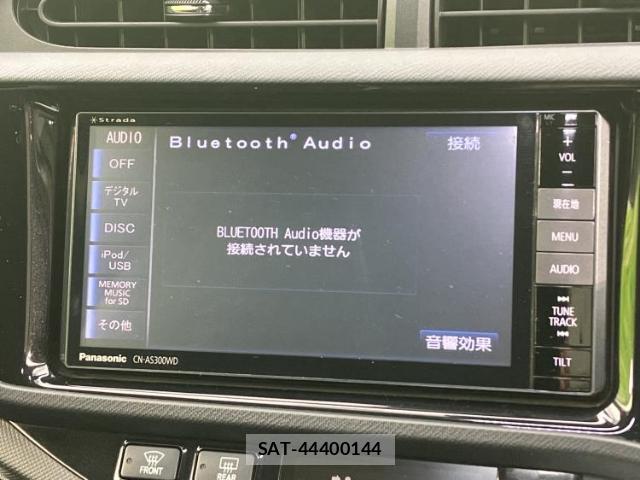 Toyota AQUA 2016-10 8330421-10