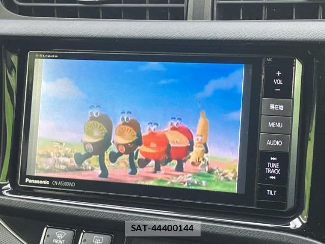 Toyota AQUA 2016-10 8330421-12