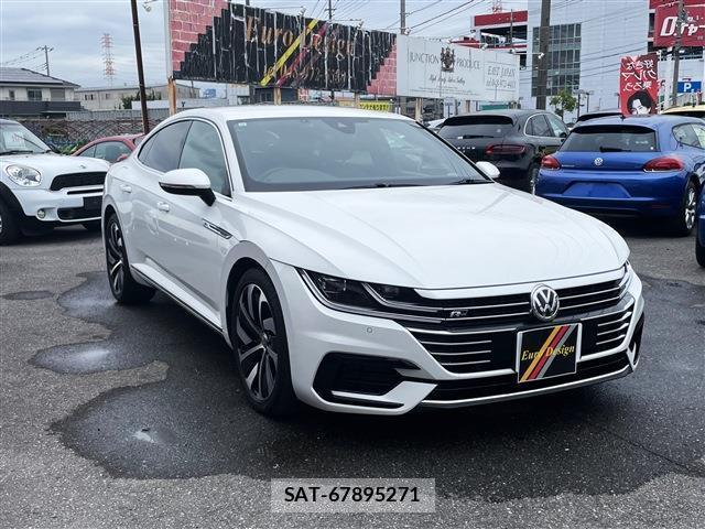 VolksWagen ARTEON 2017-11 8328539-11