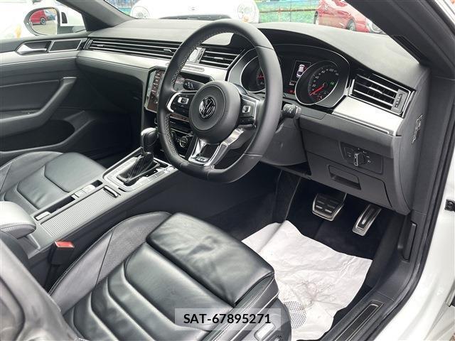 VolksWagen ARTEON 2017-11 8328539-2