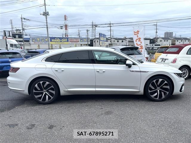 VolksWagen ARTEON 2017-11 8328539-3
