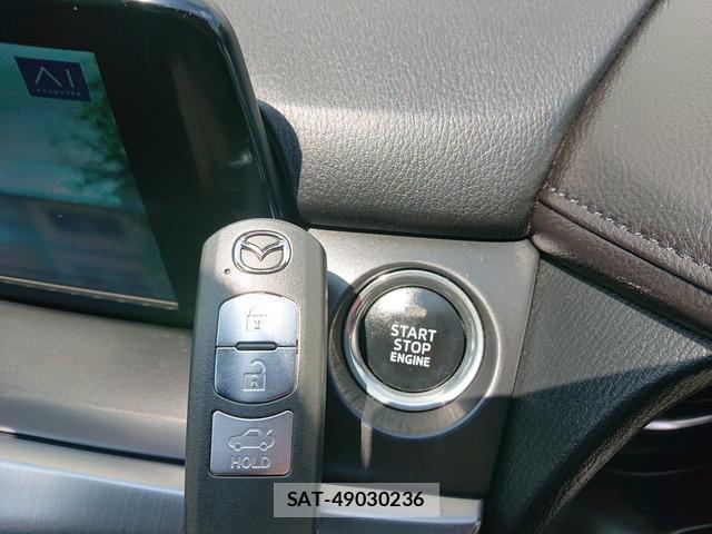 Mazda ATENZA 2016-11 8330287-9