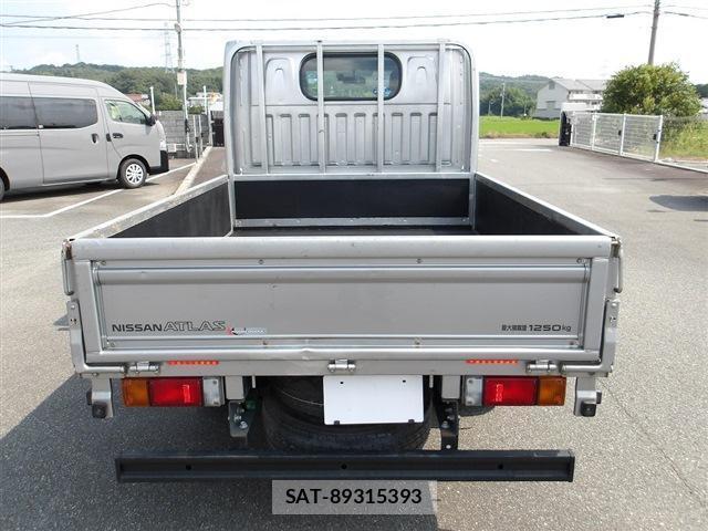 Nissan ATLAS 2017-07 8328459-13