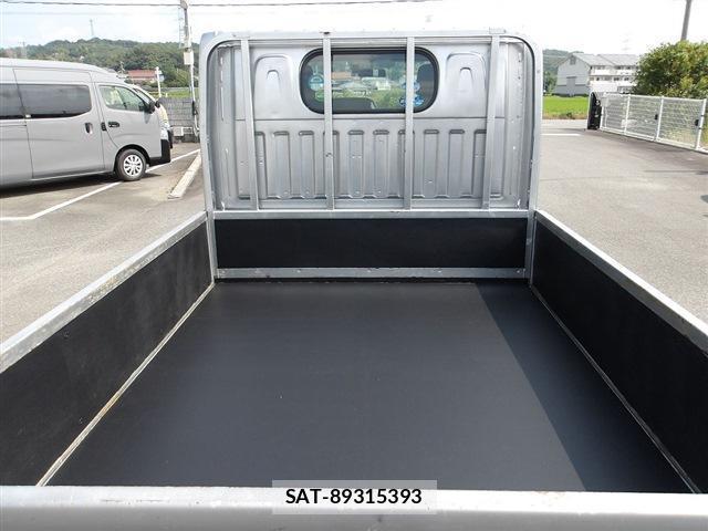 Nissan ATLAS 2017-07 8328459-18