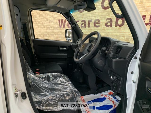 Daihatsu ATRAI 2025-09 8285523-18