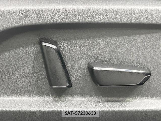 Nissan AURA 2024-11 8328770-6