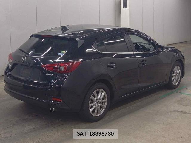 Mazda AXELA SPORT 2017-07 8330096-1