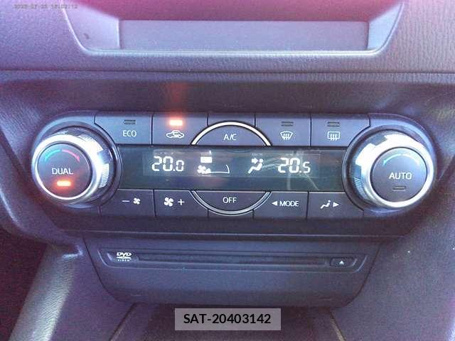 Mazda AXELA 2016-02 8328051-10