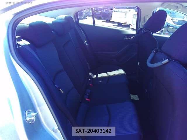 Mazda AXELA 2016-02 8328051-6